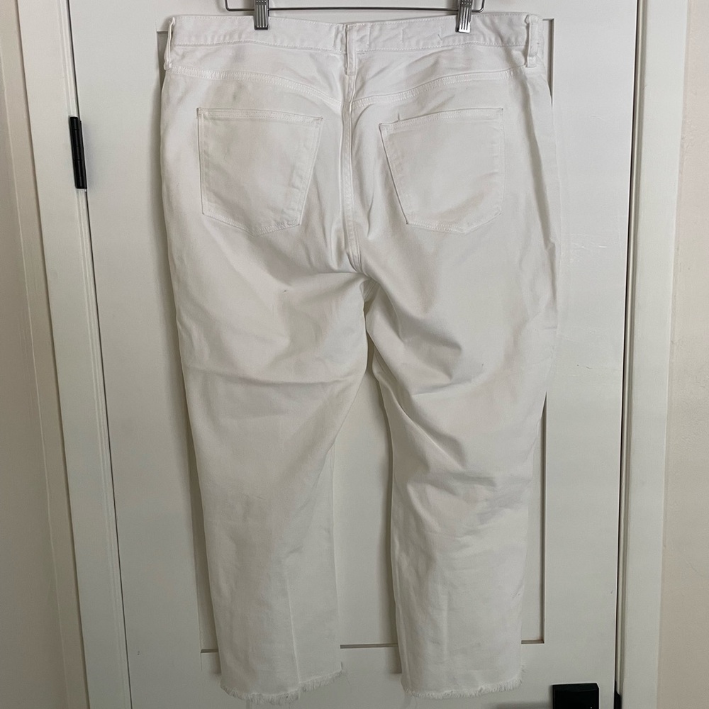 Universal Thread White Straight Leg Jeans - Picture 5 of 8